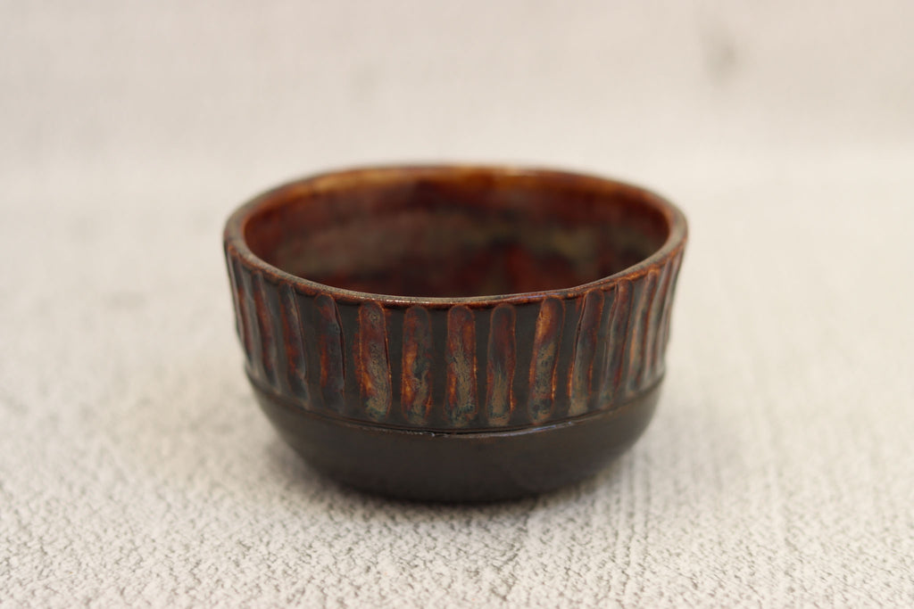 87. Textured Bowl Brown Pearl