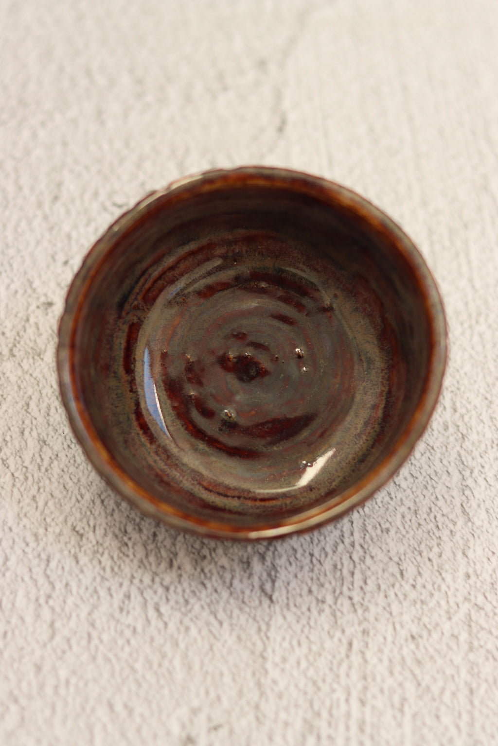 87. Textured Bowl Brown Pearl