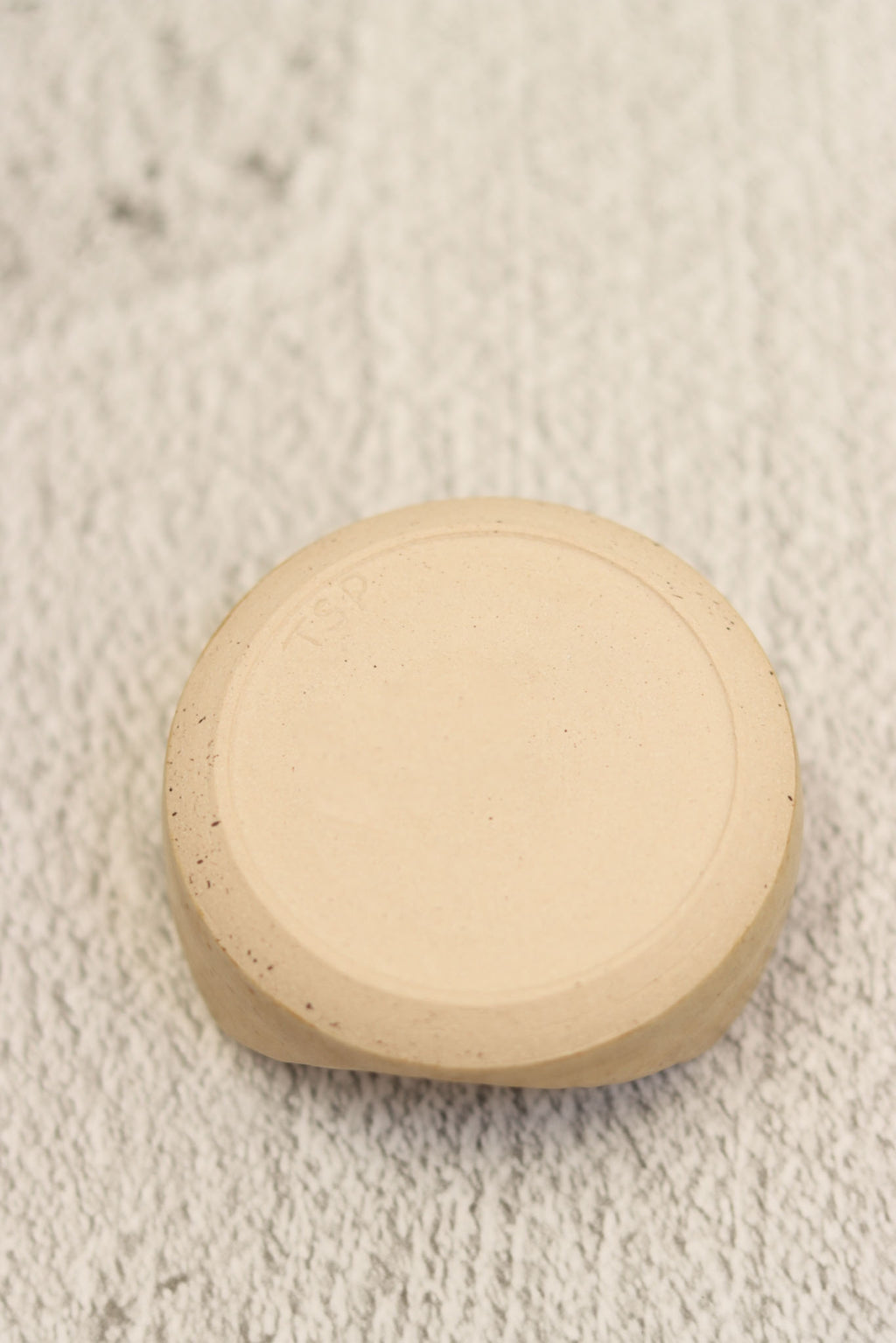 43. Large Spoon Rest Beige