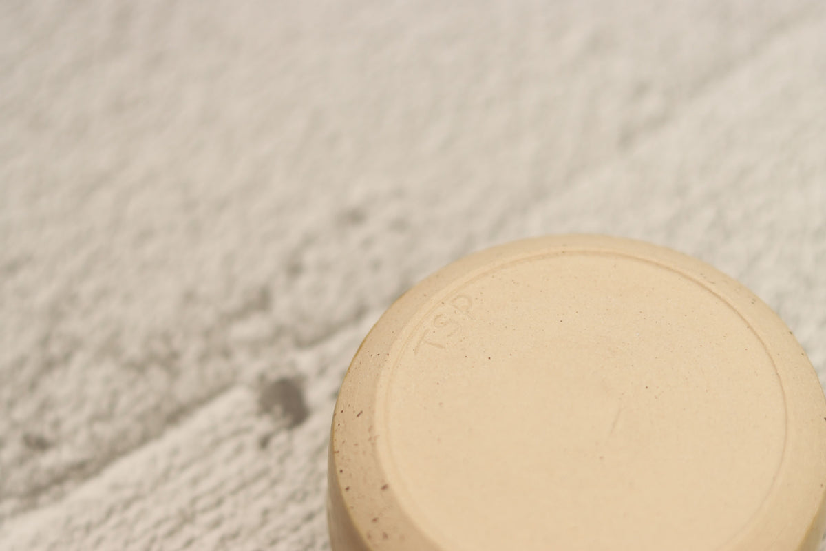 43. Large Spoon Rest Beige