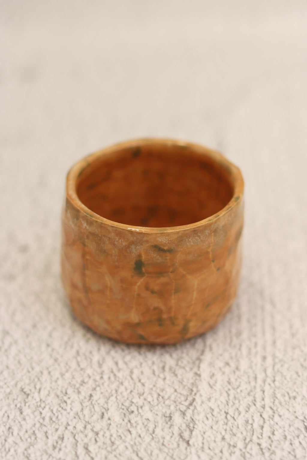 64. Rock Effect Bowl Rust