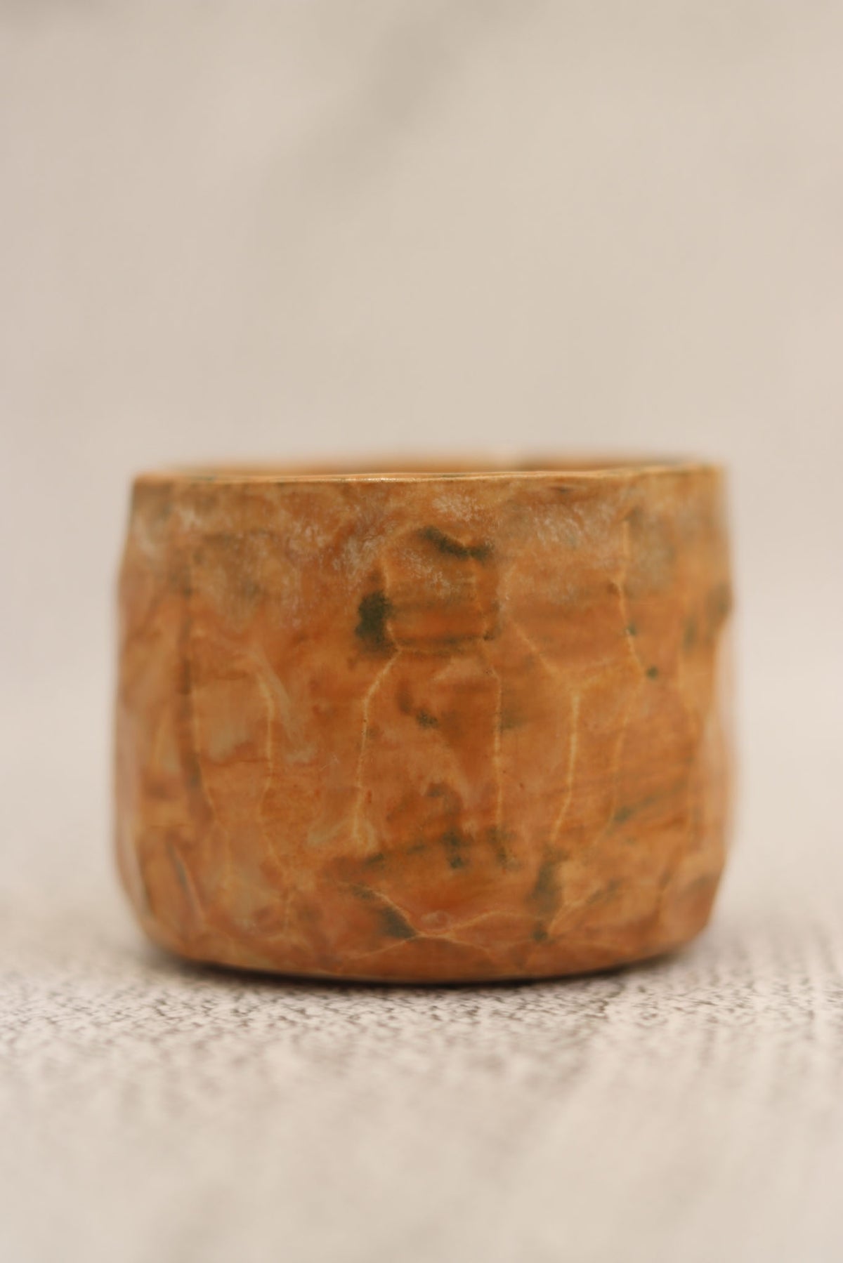 64. Rock Effect Bowl Rust