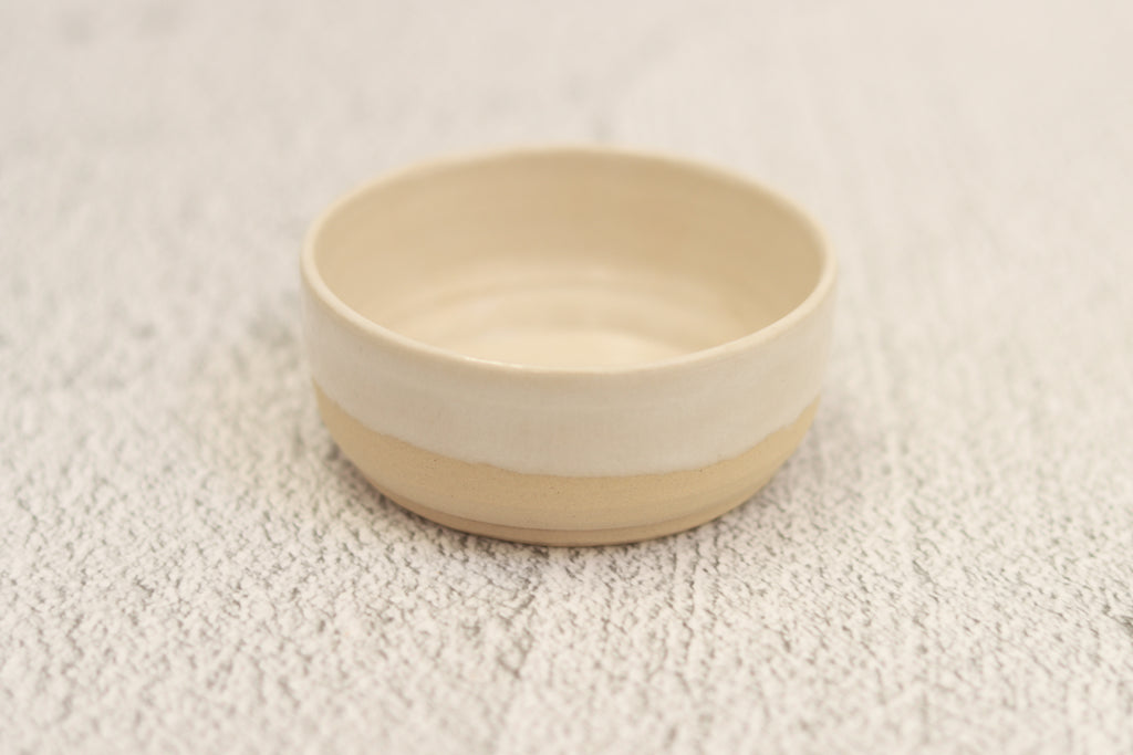 69. Gloss Bowl White