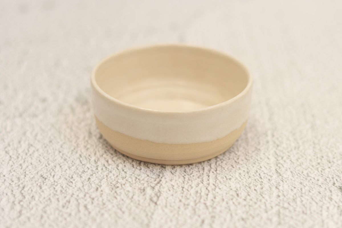 69. Gloss Bowl White