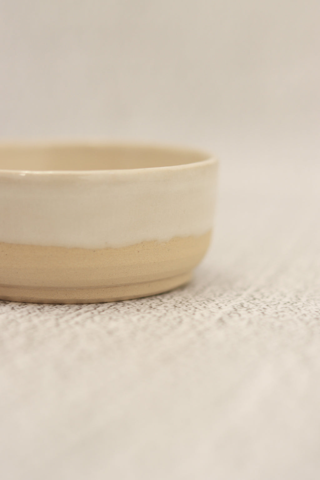 69. Gloss Bowl White