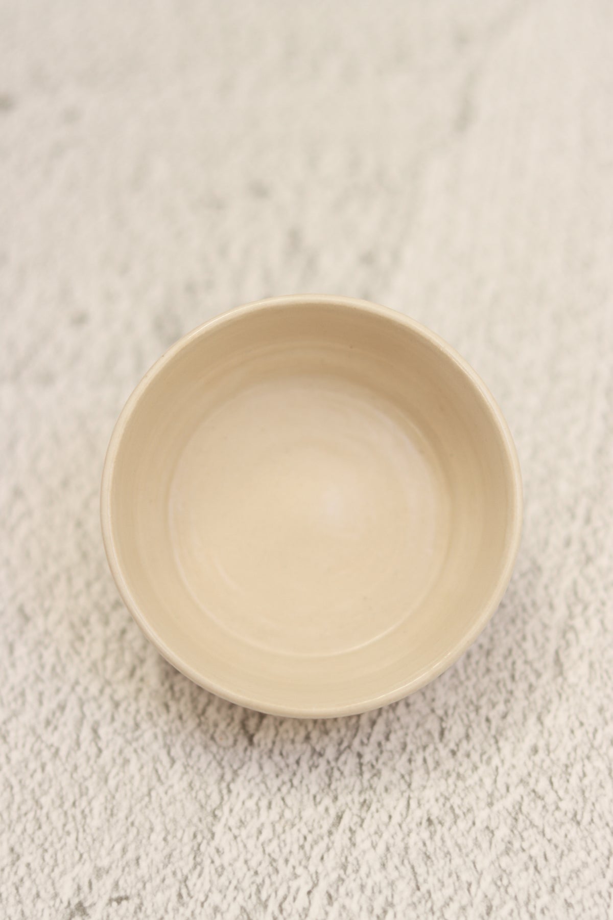 69. Gloss Bowl White