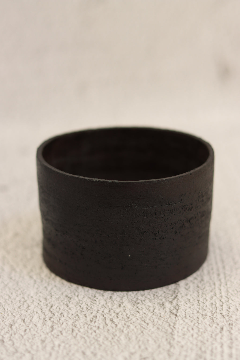 84. Large Bowl Rustic Black