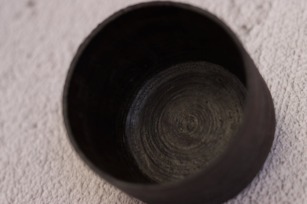 84. Large Bowl Rustic Black