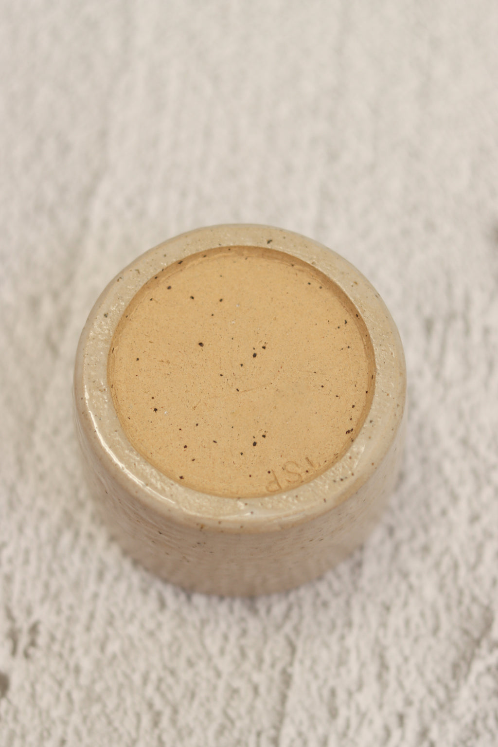72. Texture Bowl Crema