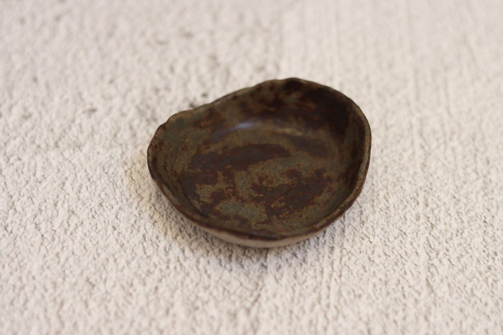 46. Small Dish Camo