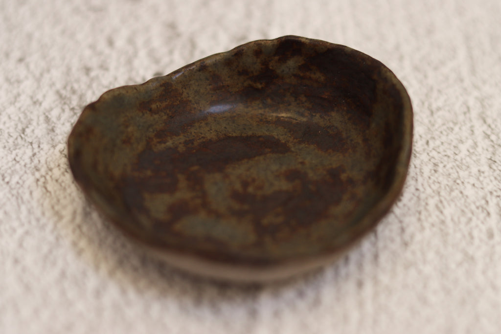 46. Small Dish Camo