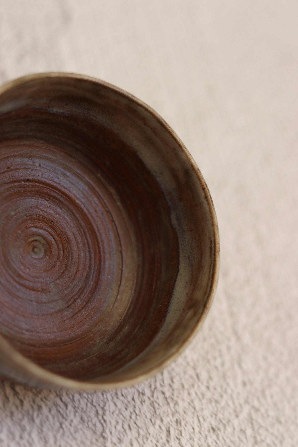 86. Medium Dip Bowl Browns