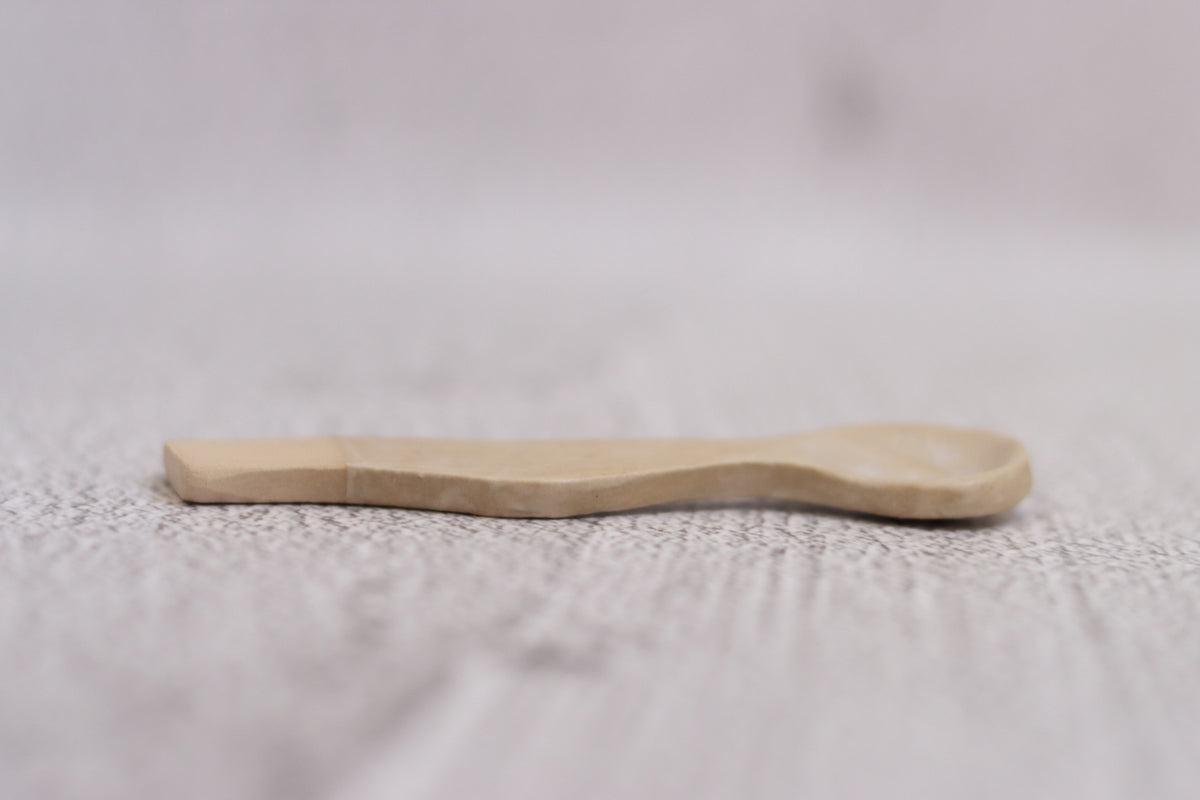 121. Wave Spoon Cream