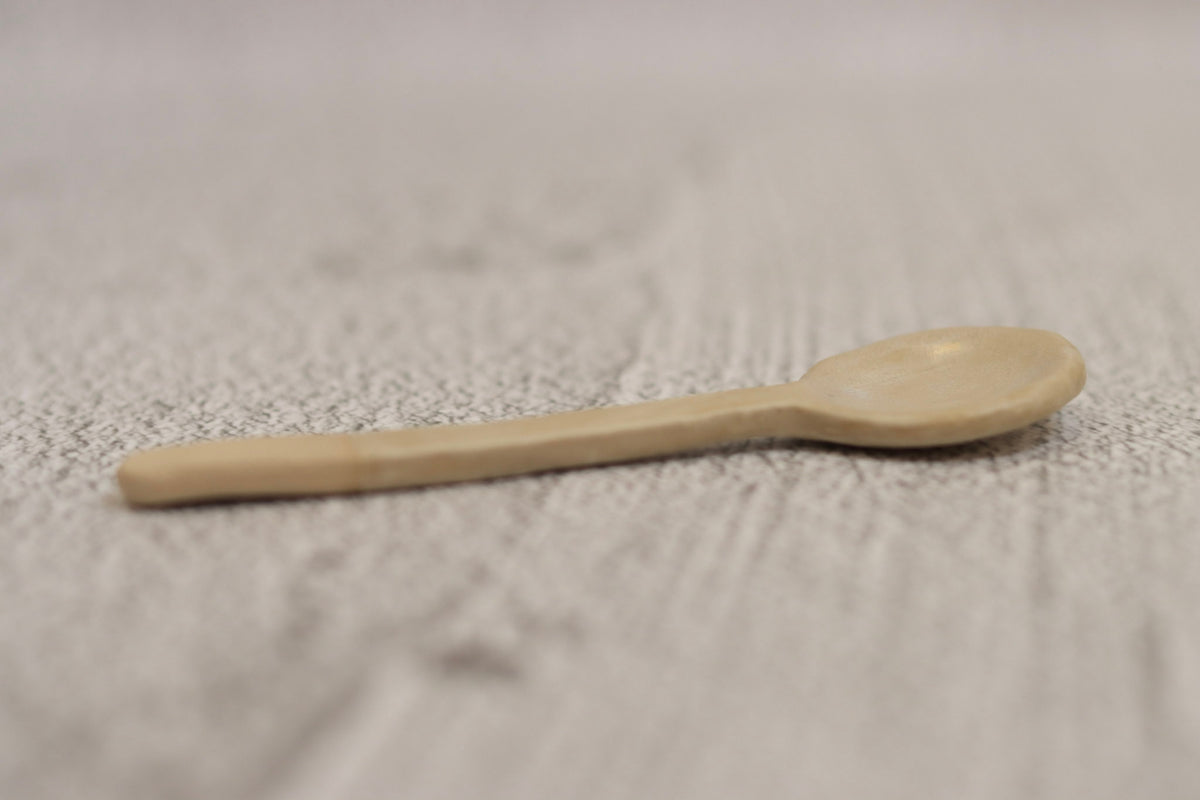 114. Cream Straight Spoon
