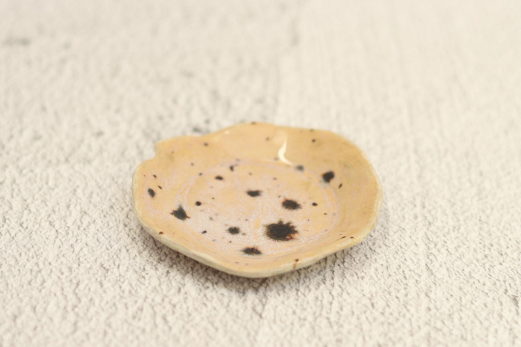 45. Small Round Dish Cream Spot