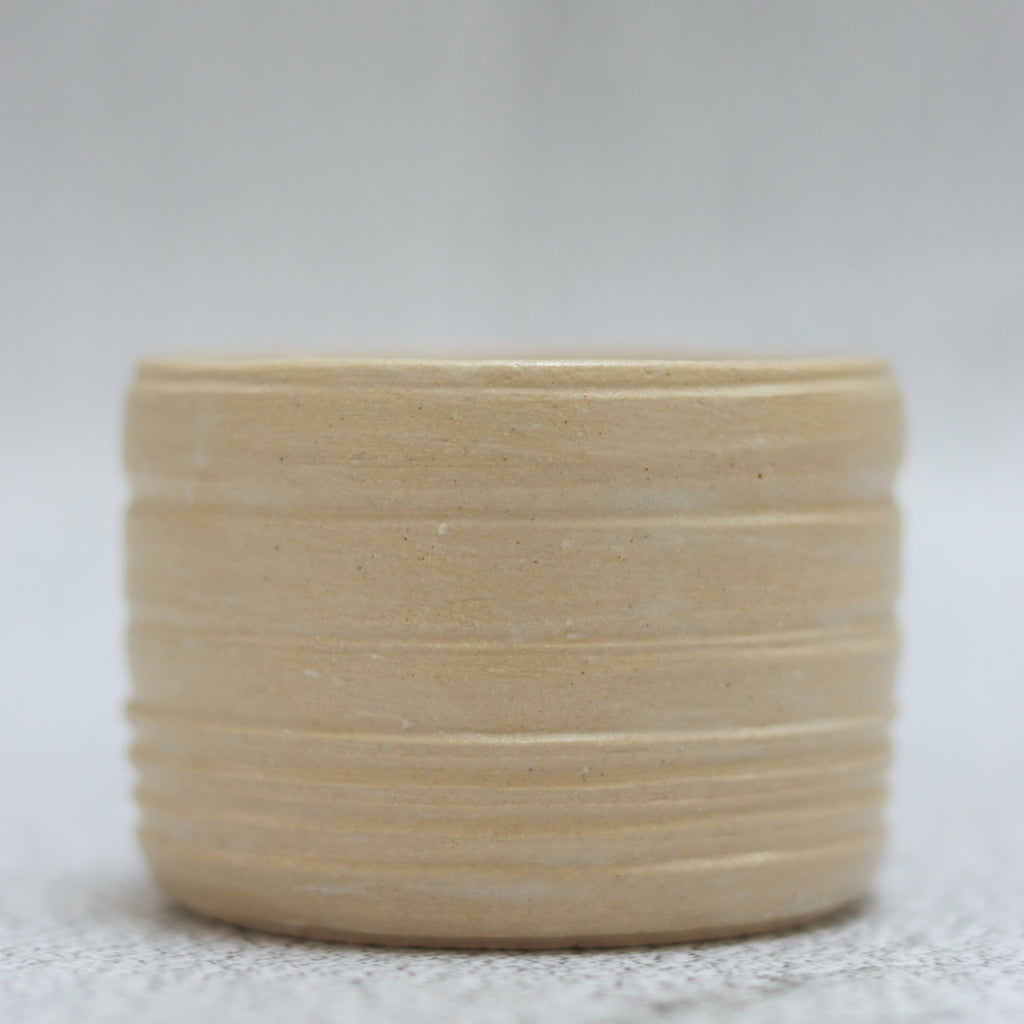 26. Ribbed Bowl Cream Spot