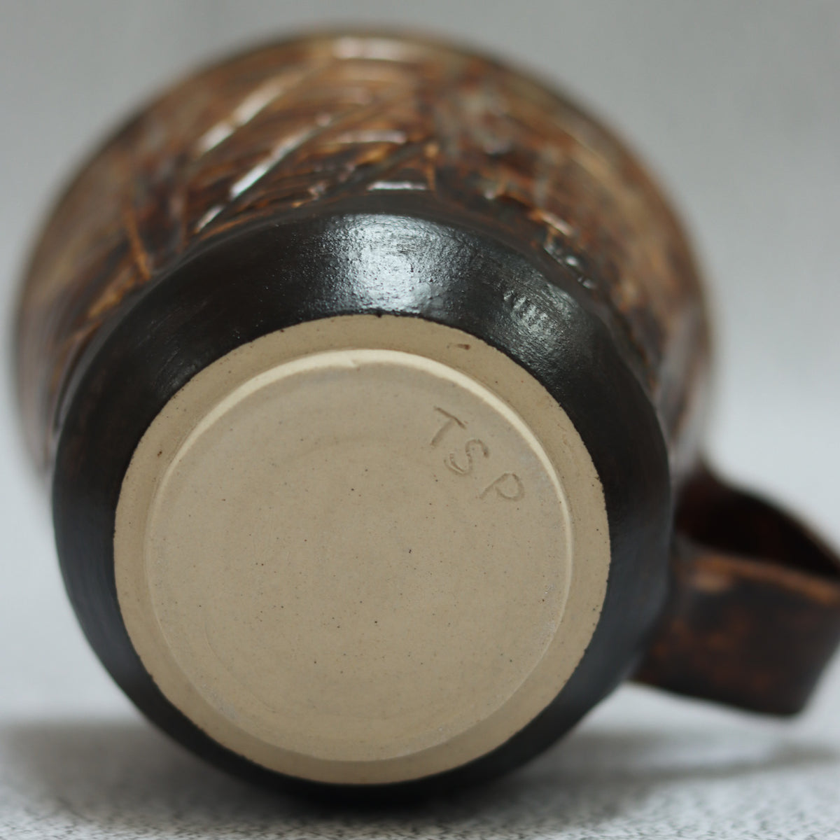 24. Large Textured Mug Brown Ombre