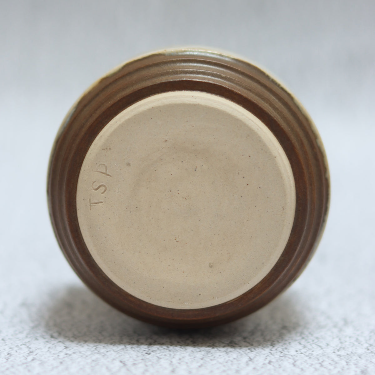 18. Rib Base Cup Two-tone