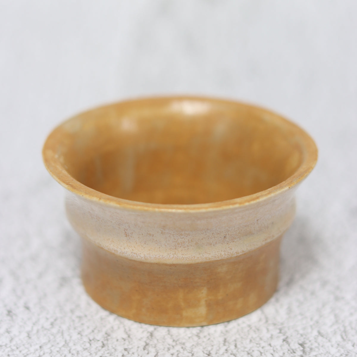 11. Hourglass Cup Two-tone