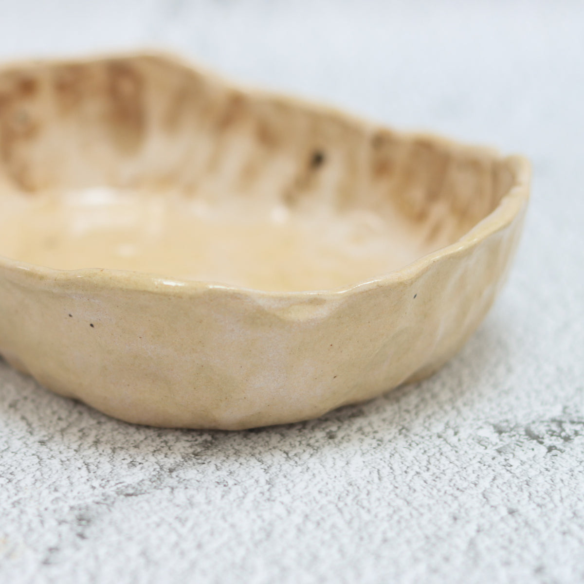22. Large Dimple Bowl Cream