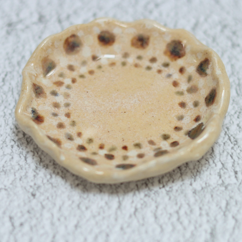 29. Bubble Edge Trinket Dish Dots