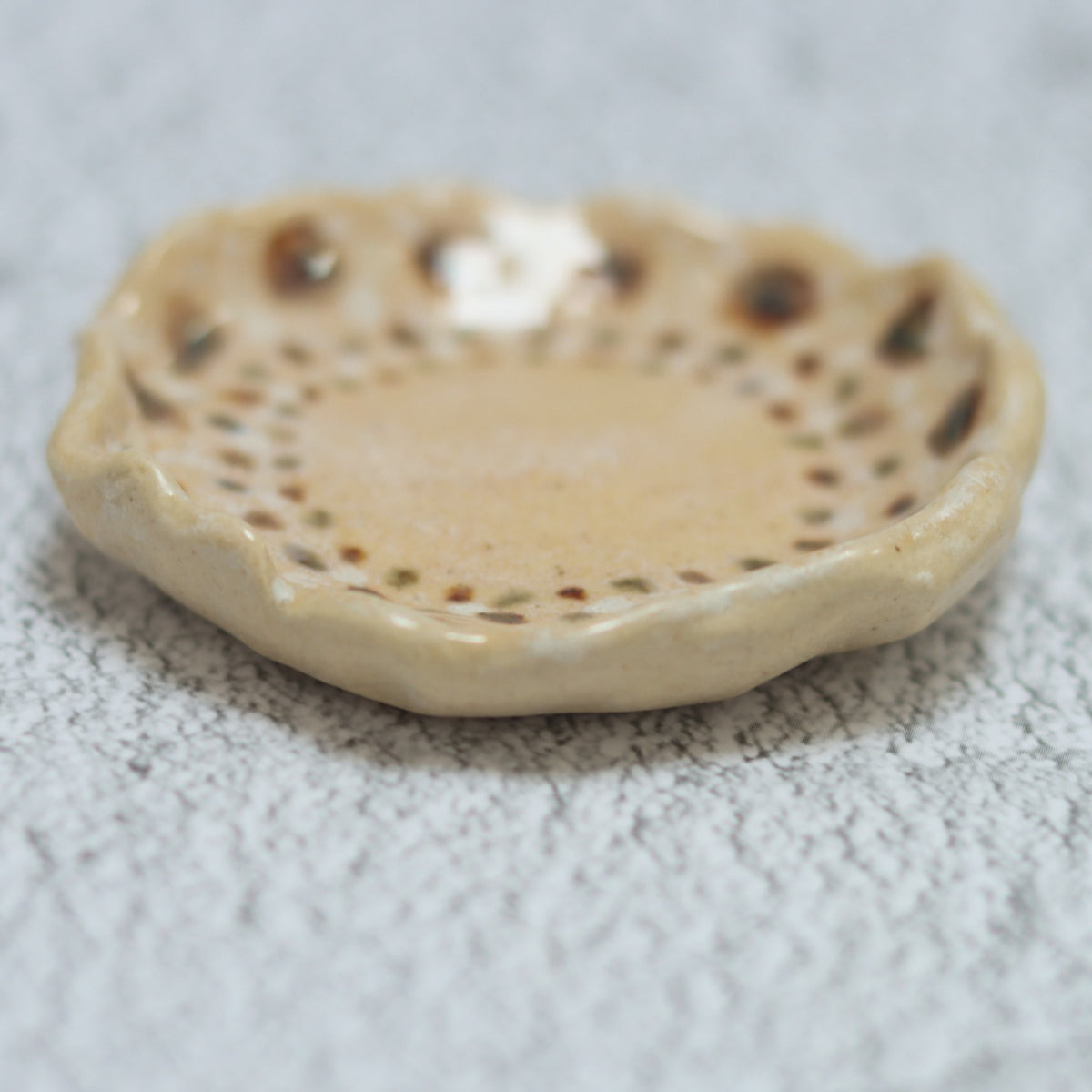 29. Bubble Edge Trinket Dish Dots