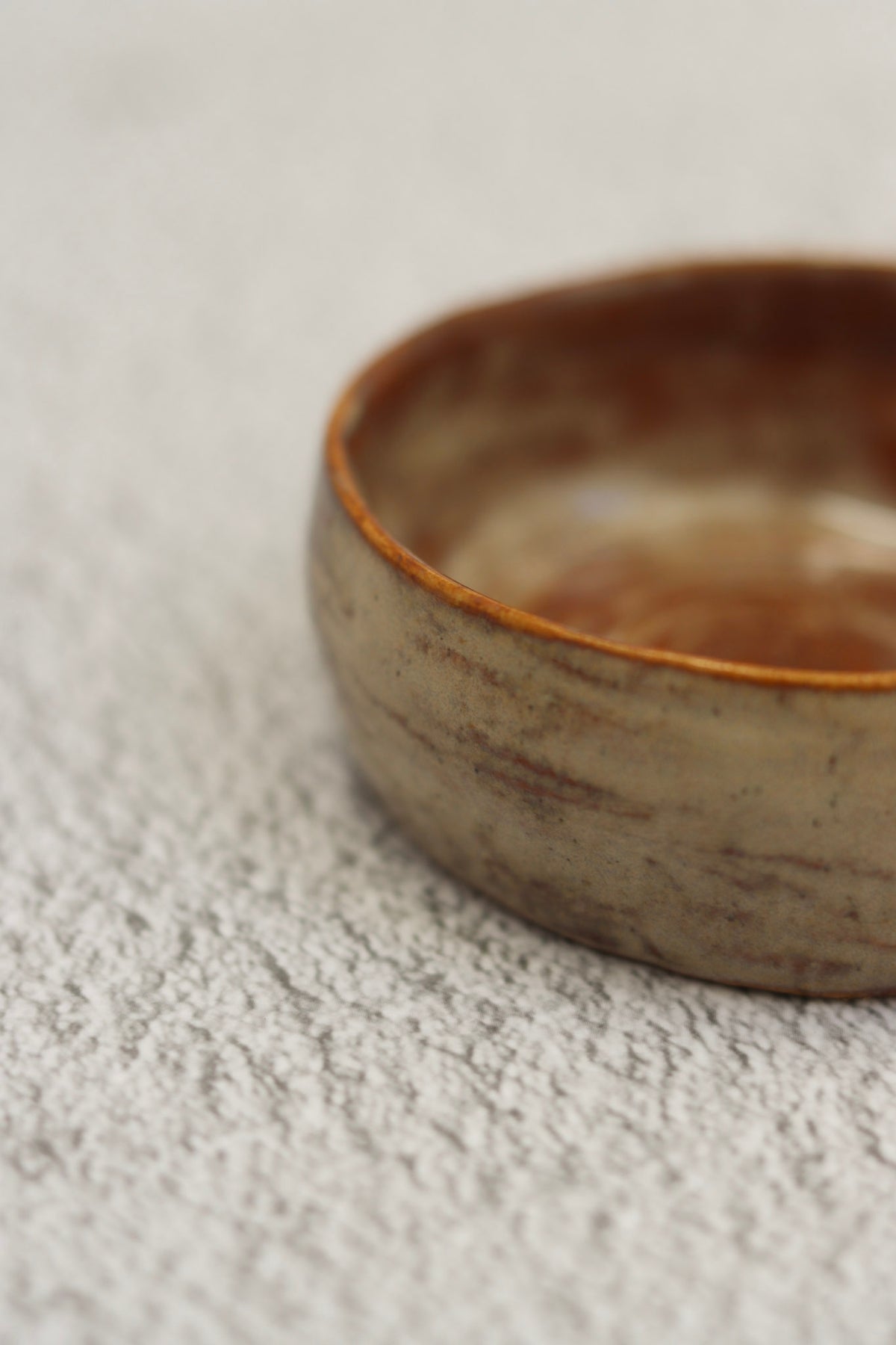 SECONDS. Set of 2 Bowls Brown