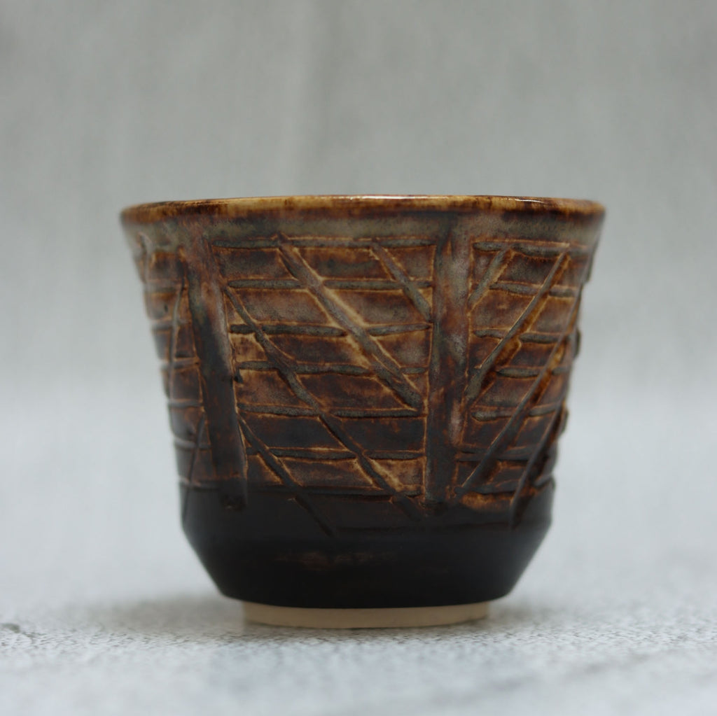 24. Large Textured Mug Brown Ombre