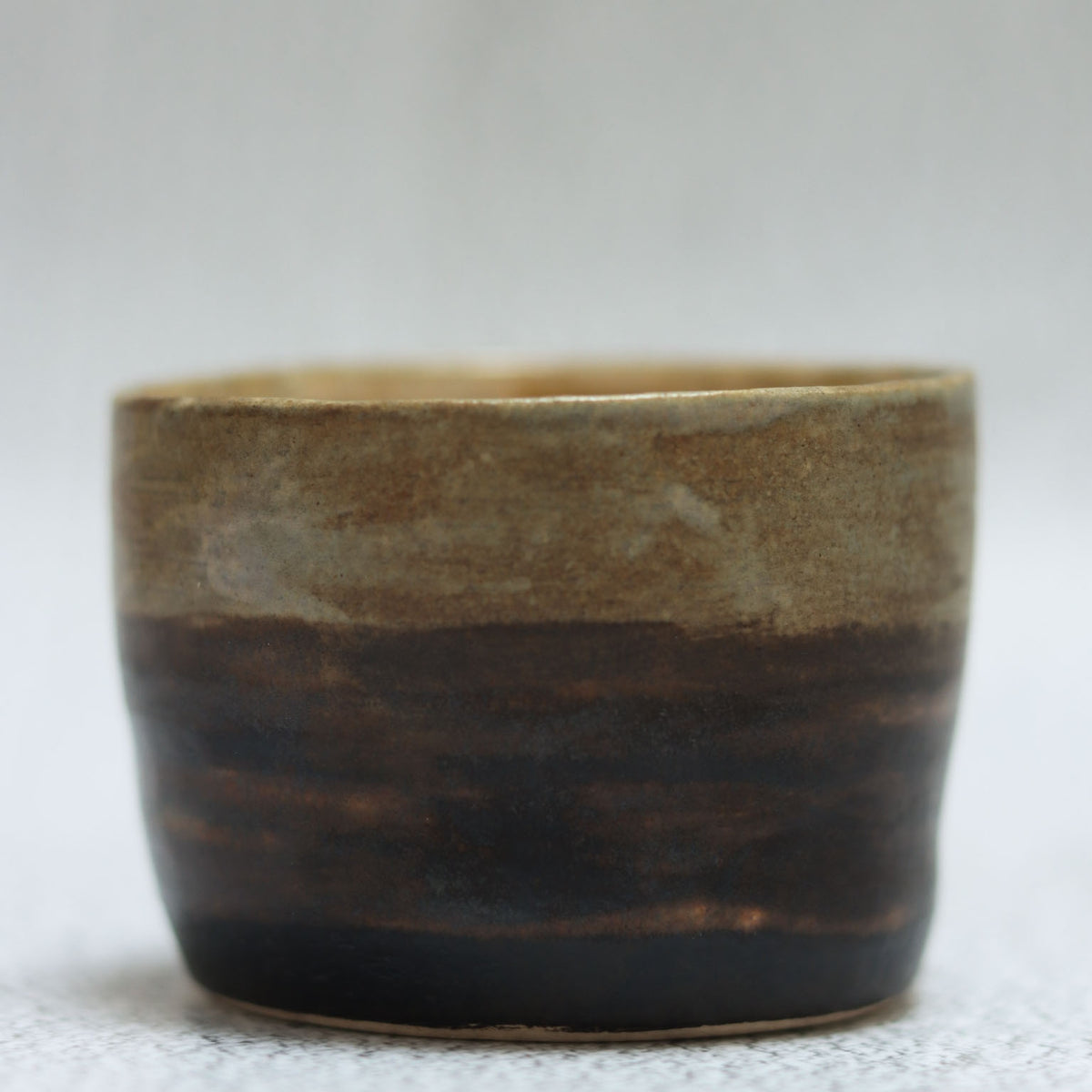 25. Round Bowl Two-tone