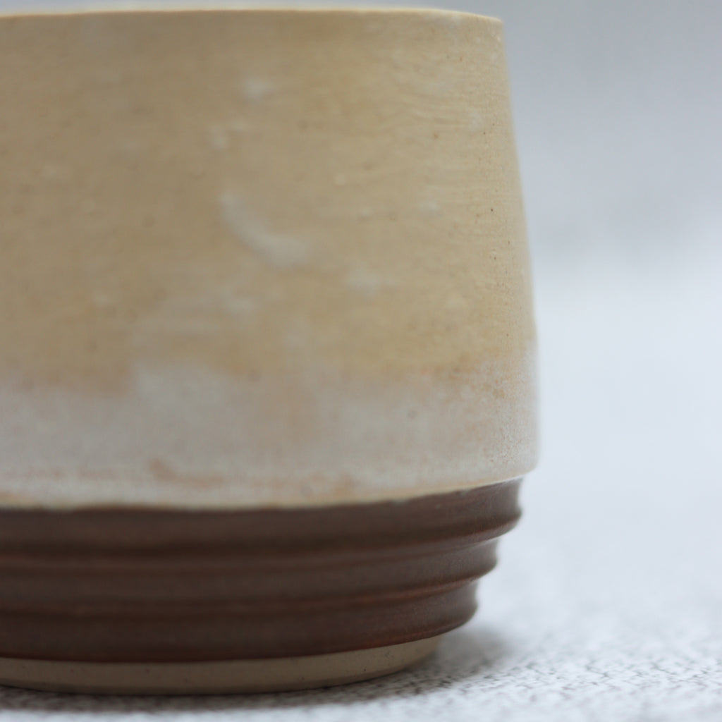 18. Rib Base Cup Two-tone