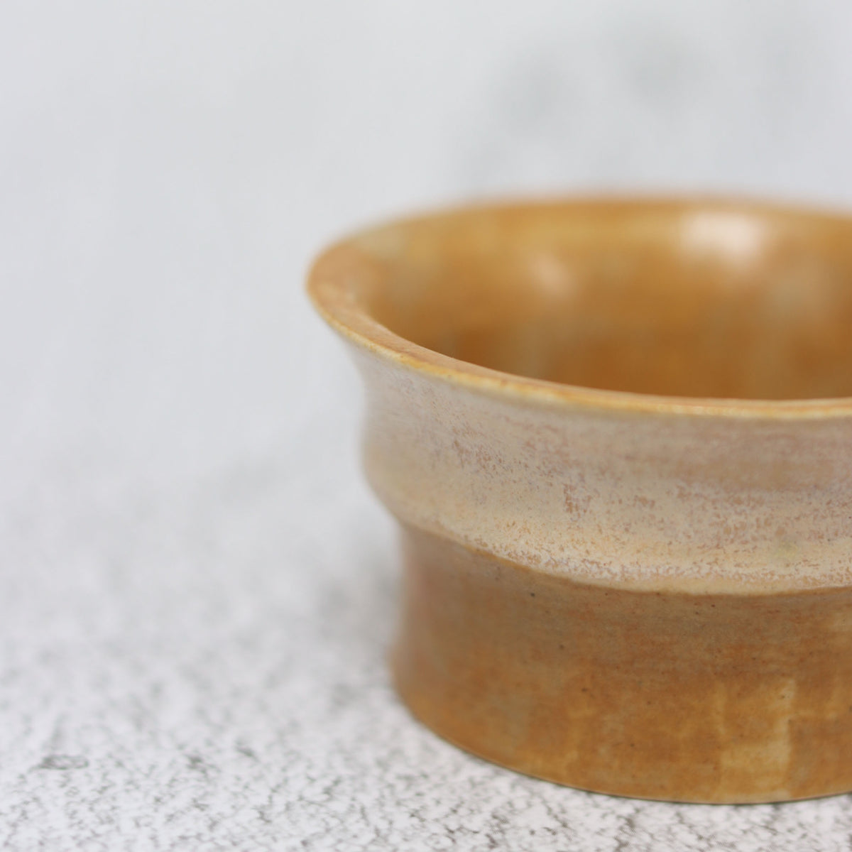 11. Hourglass Cup Two-tone
