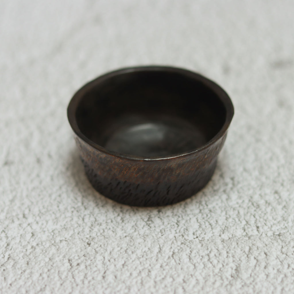 16. Trinket Dish Brown-black